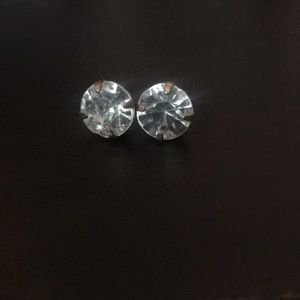 Shiny diamond earrings